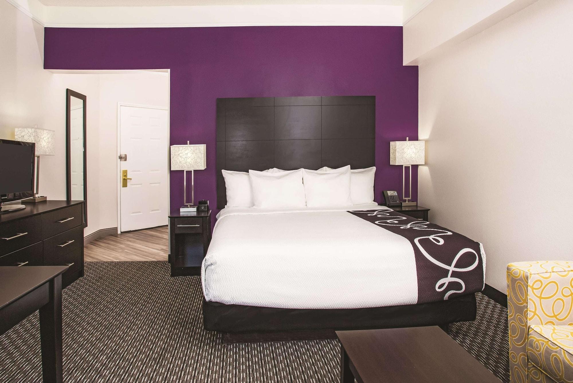 La Quinta By Wyndham Las Vegas Summerlin Tech Экстерьер фото