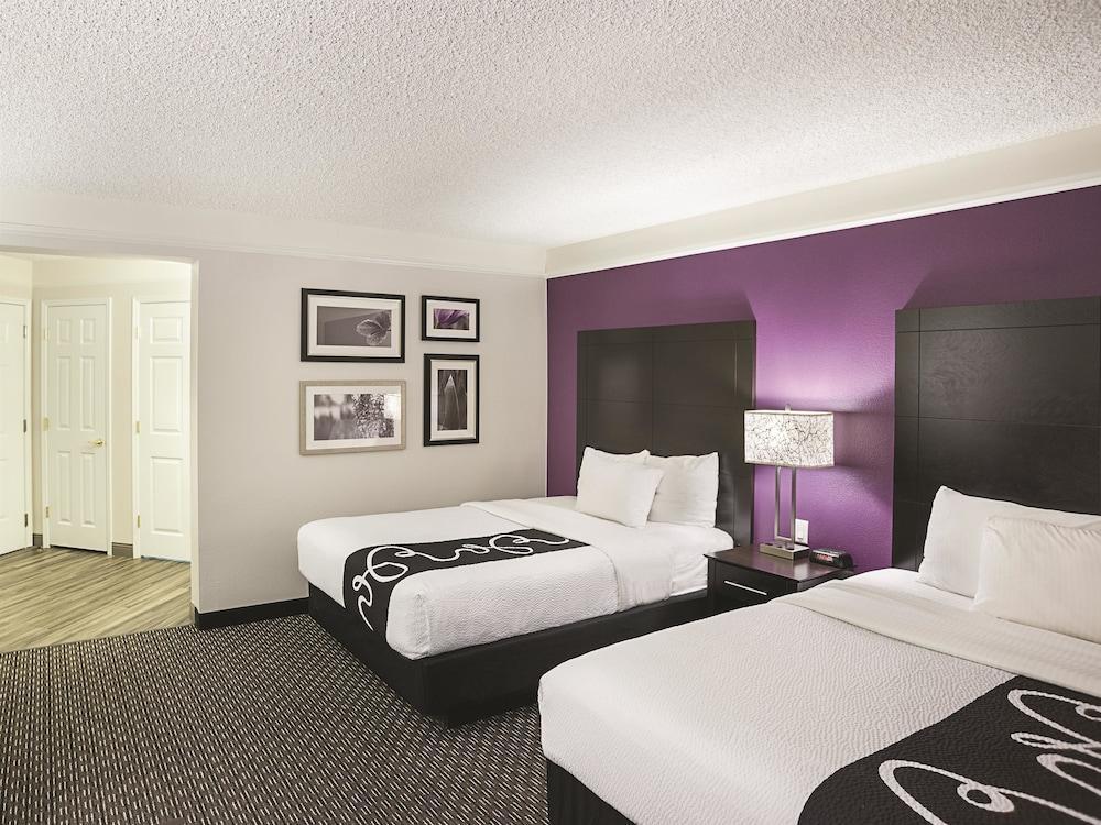 La Quinta By Wyndham Las Vegas Summerlin Tech Экстерьер фото